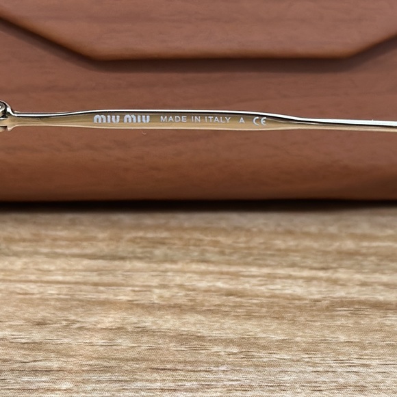 New Miu Miu MU 56U BC17 Gold Metal Oval Sunglasses Core Collection, Generic Case - Picture 7 of 11